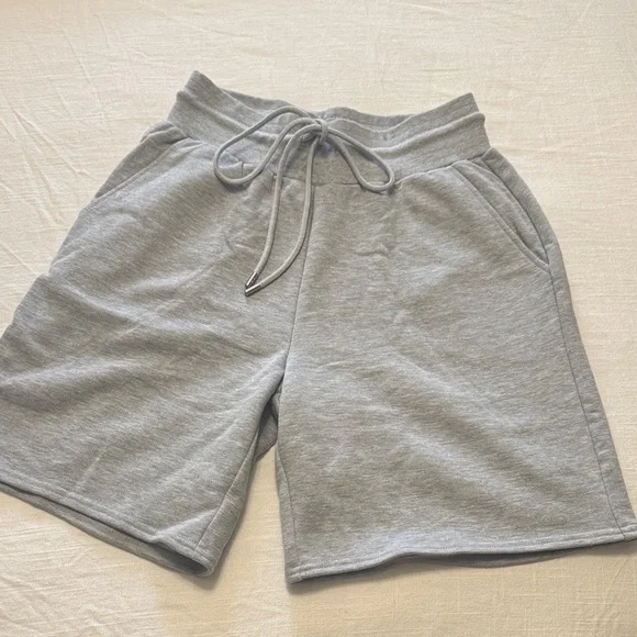 ALO Yoga Gray Women's Athletic Shorts - Picture 1 of 5